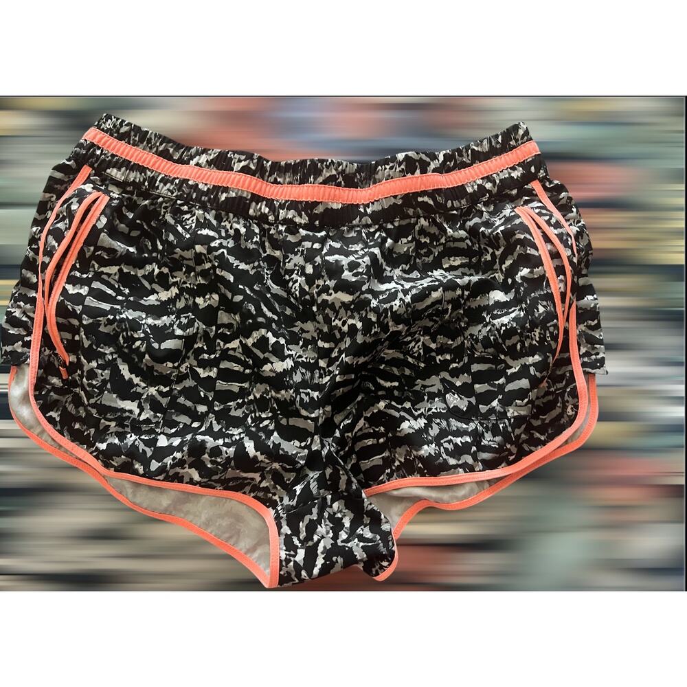 Fabletics Women Running Shorts Size Small Black & White Athletic Unlined Gym Lrg